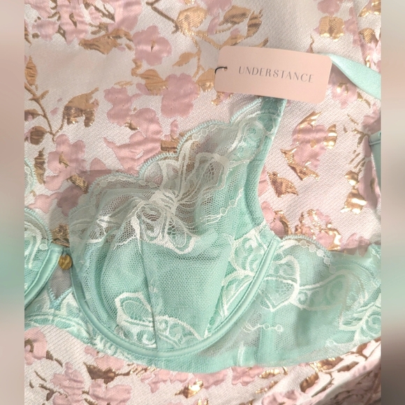NWT Butterfly Mist Green Arabella Bra - Picture 1 of 4